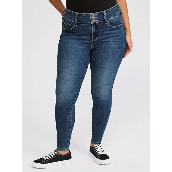 NWT Torrid Skinny Super High-Rise Jean 3-Button Jegging Denim Plus Size: 20R - Picture 1 of 5
